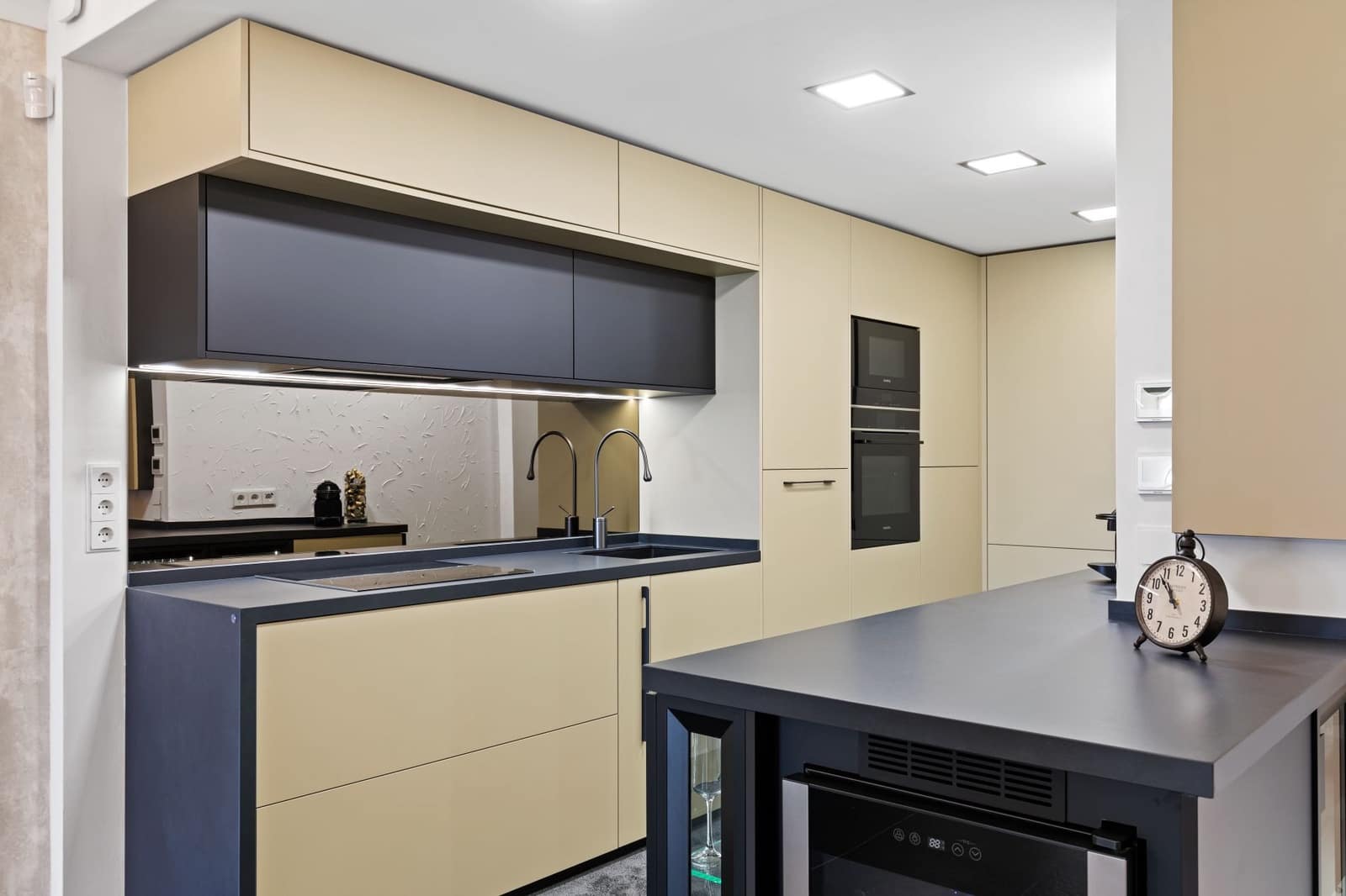 1 soverom Penthouse til salgs i Los Arqueros med svømmebasseng garasje - € 750 000 (Ref: 9233130)