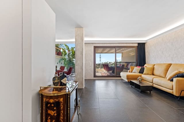 1 bedroom Penthouse for sale in Los Arqueros, Benahavís with pool garage - € 750,000 (Ref: 9233130)