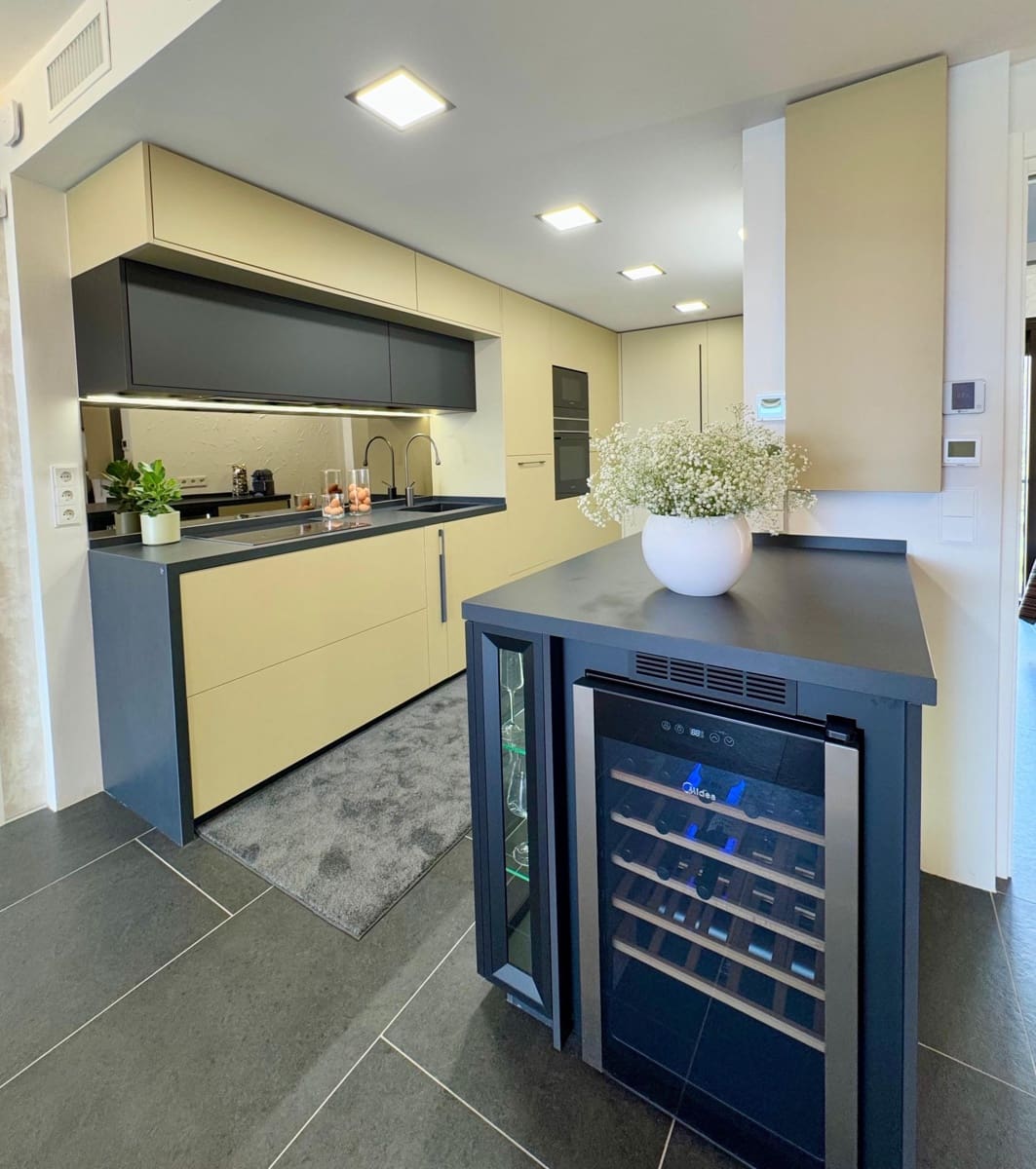 1 soverom Penthouse til salgs i Los Arqueros med svømmebasseng garasje - € 750 000 (Ref: 9233130)