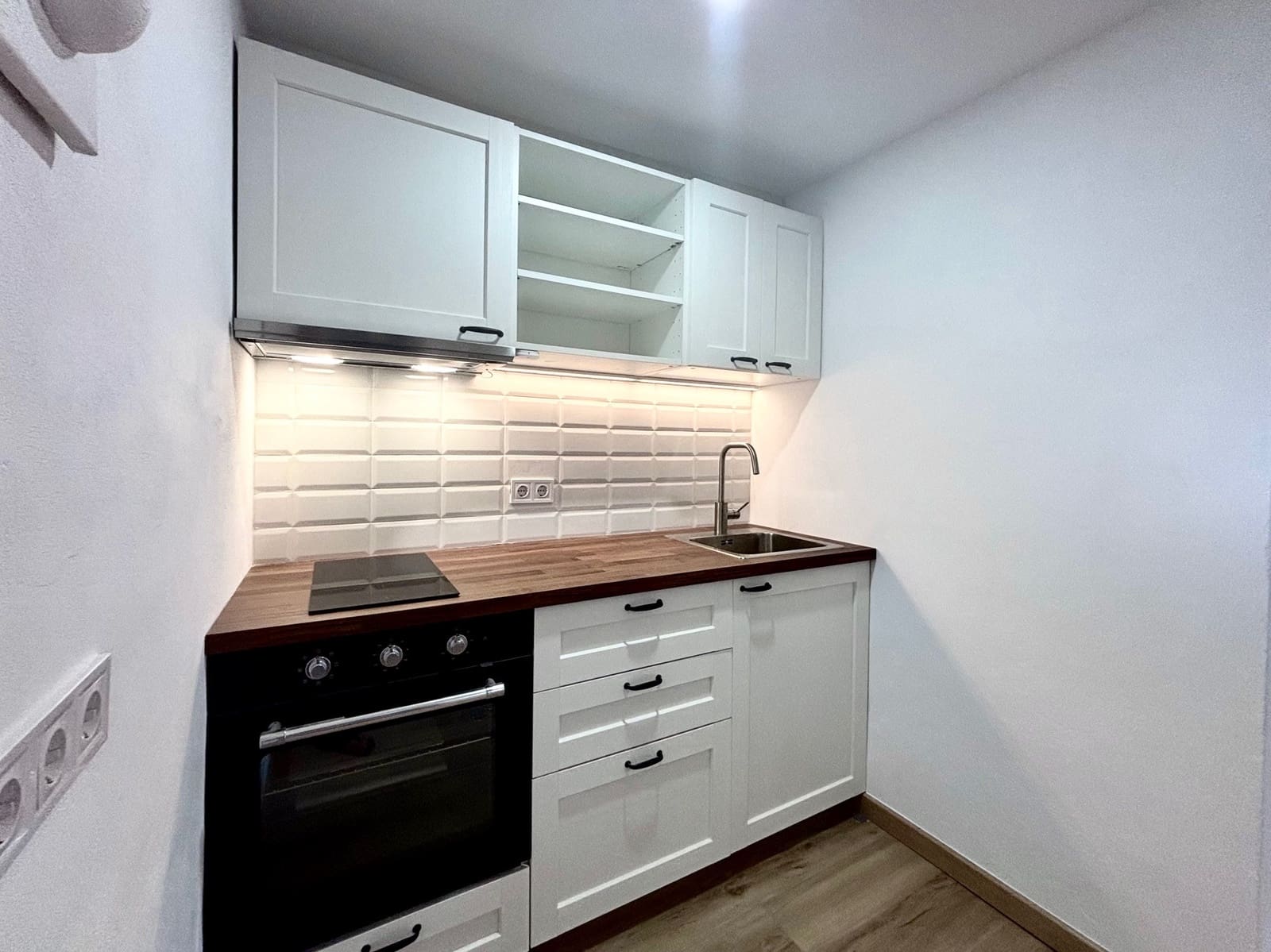 2 makuuhuone Omakotitalo myytävänä paikassa Velez-Malaga - 209 000 € (Ref: 9233135)