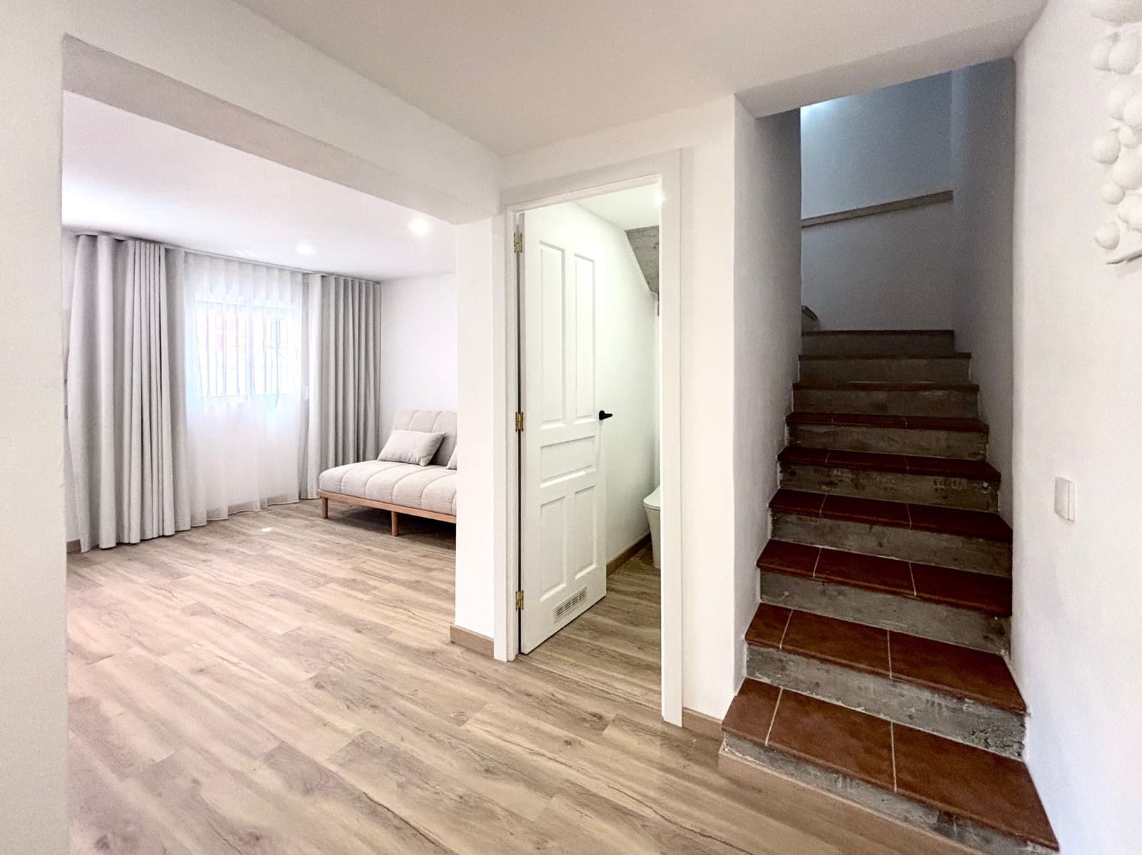 2 makuuhuone Omakotitalo myytävänä paikassa Velez-Malaga - 209 000 € (Ref: 9233135)