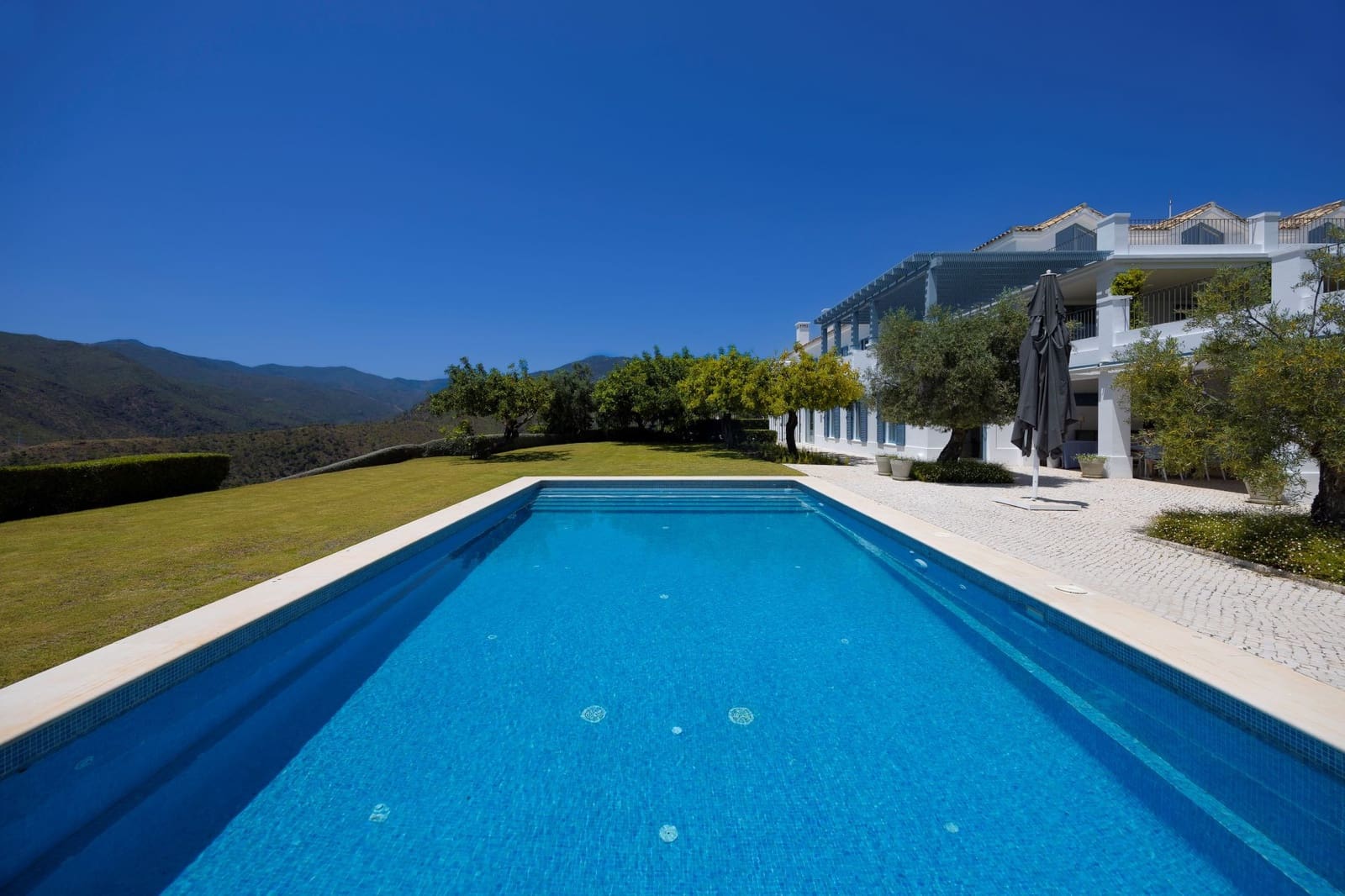 5 soveværelse Villa til salg i Benahavis med swimmingpool garage - € 4.750.000 (Ref: 9233140)