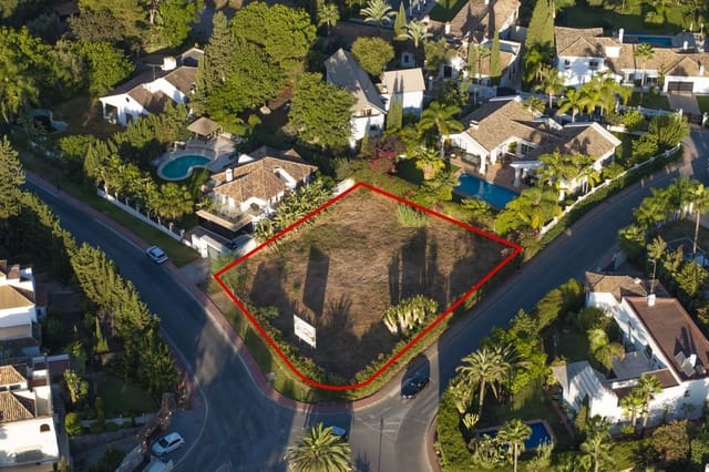 Działka budowlana na sprzedaż w Los Naranjos, Marbella - 1 300 000 € (Ref: 9236084)