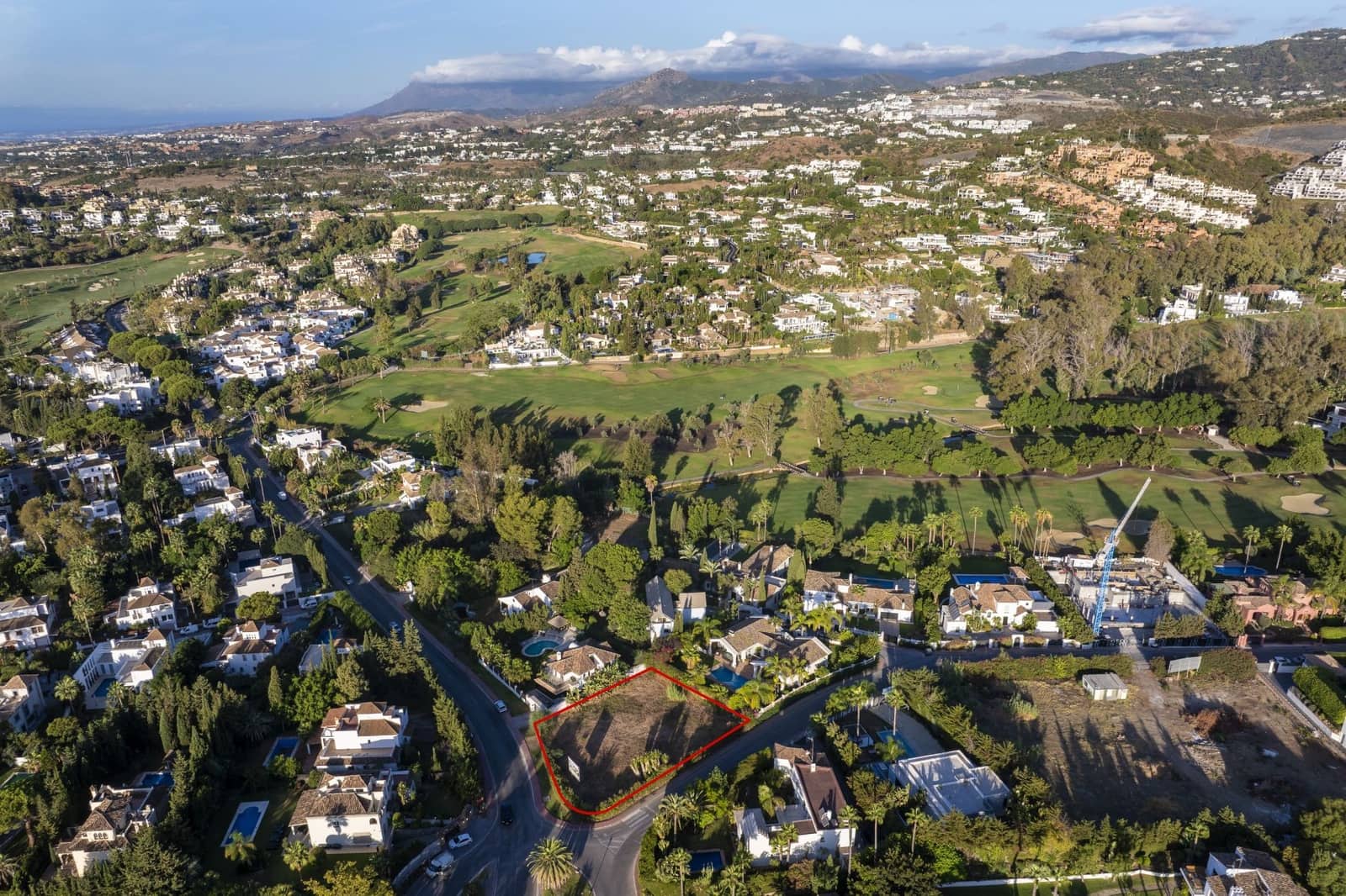 Building Plot for sale in Nueva Andalucia - € 1,300,000 (Ref: 9236084)