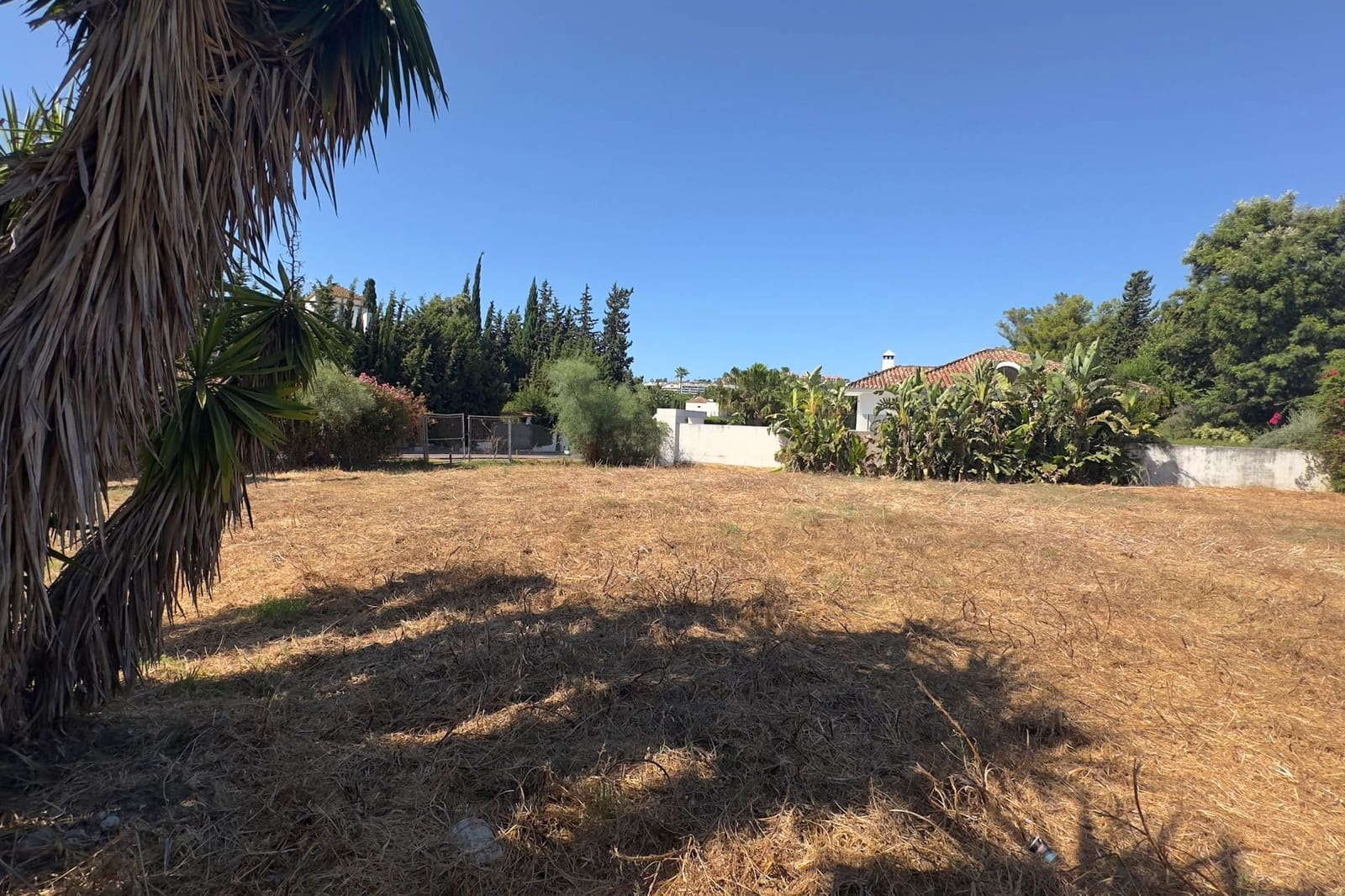 Building Plot for sale in Nueva Andalucia - € 1,300,000 (Ref: 9236084)