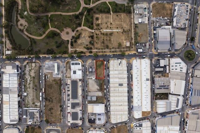 Działka budowlana na sprzedaż w San Pedro de Alcántara Pueblo, Marbella - 995 000 € (Ref: 9242792)