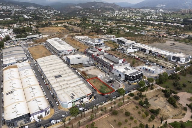 Działka budowlana na sprzedaż w San Pedro de Alcántara Pueblo, Marbella - 995 000 € (Ref: 9242792)