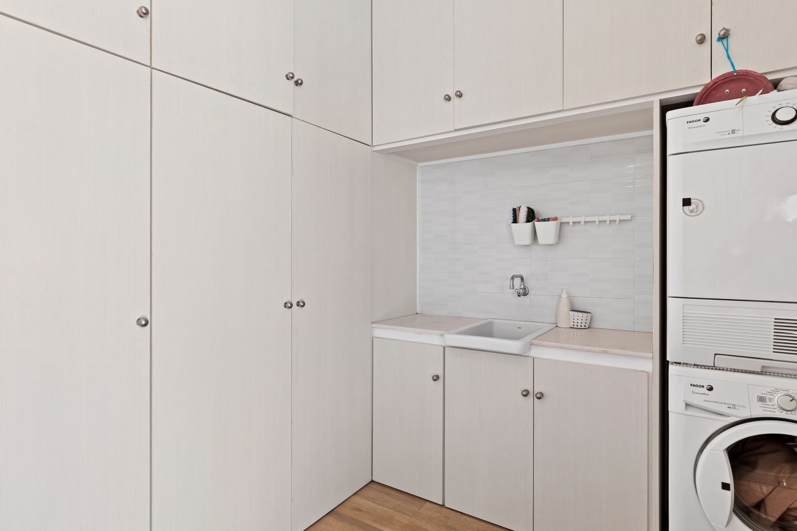 4 soverom Hus til salgs i Estepona med garasje - € 899 000 (Ref: 9256810)