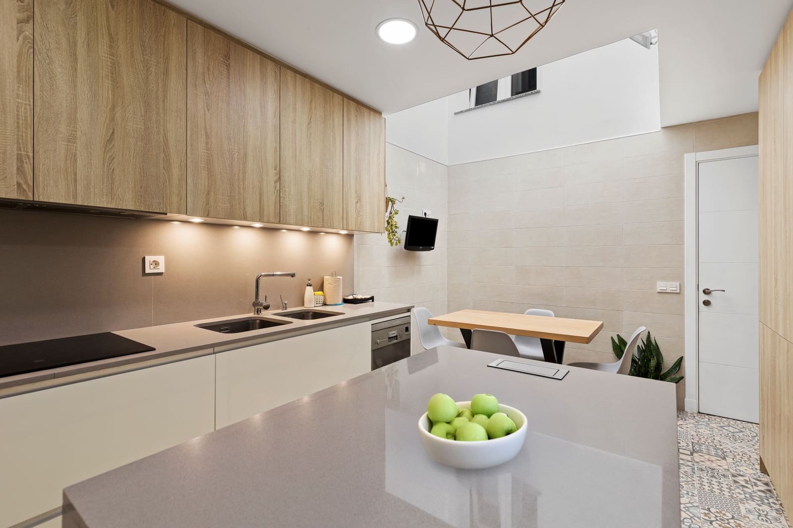 4 soverom Hus til salgs i Estepona med garasje - € 899 000 (Ref: 9256810)