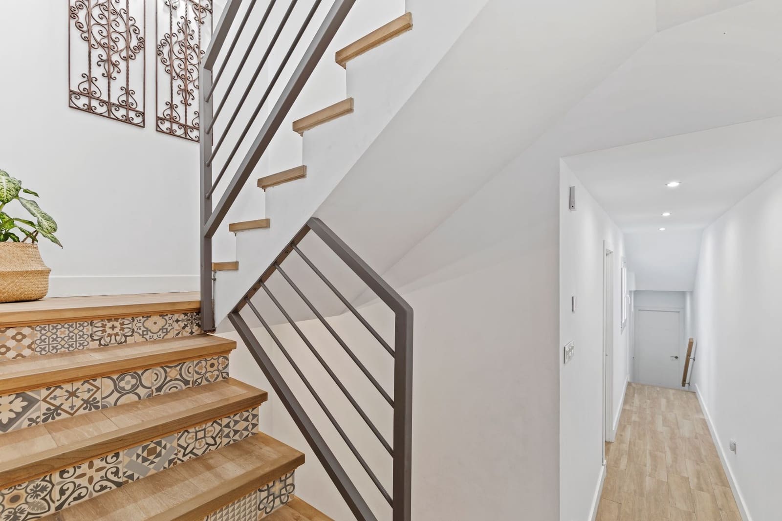 4 soverom Hus til salgs i Estepona med garasje - € 899 000 (Ref: 9256810)