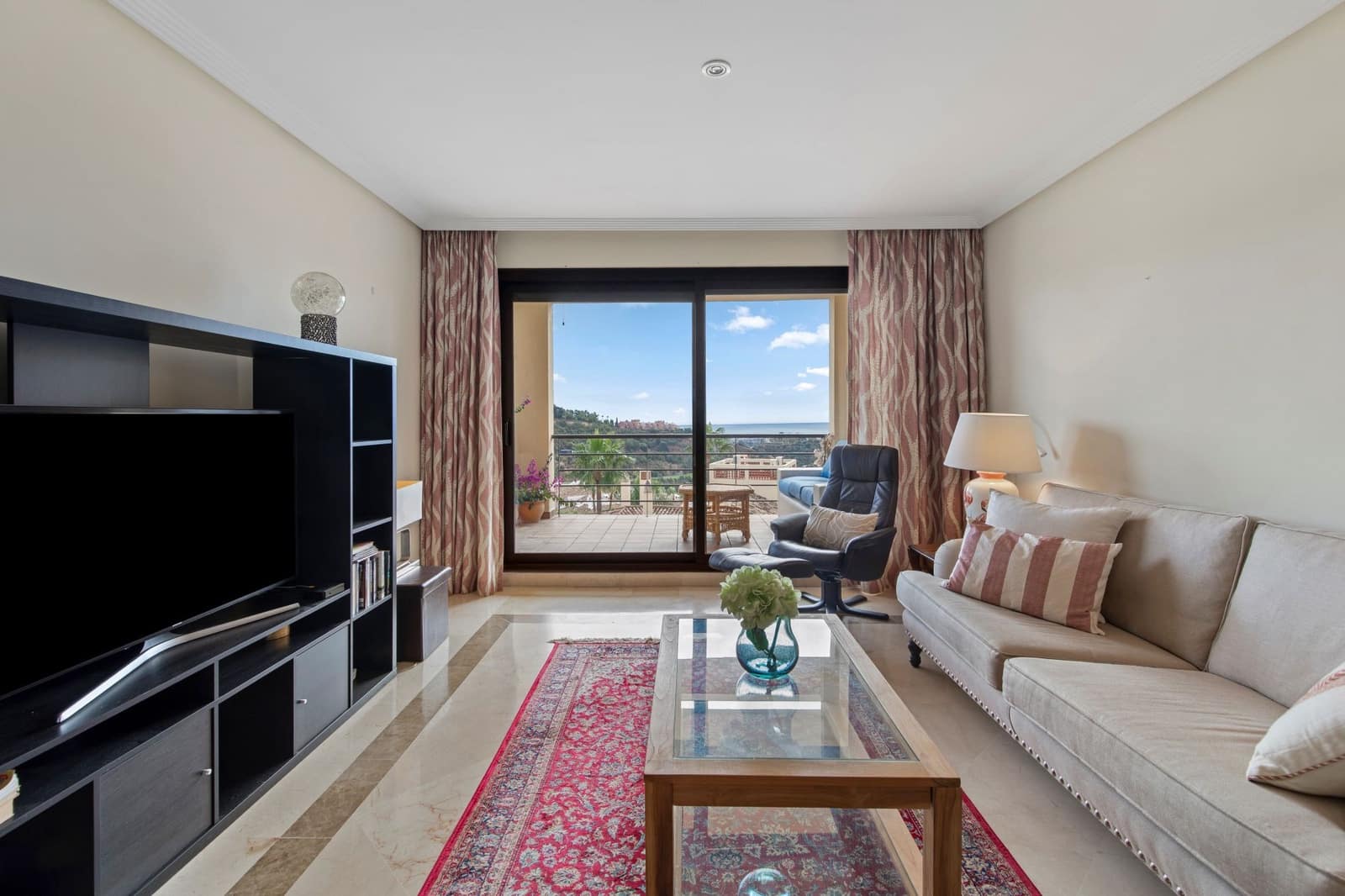 3 bedroom Apartment for sale in Los Arqueros with pool garage - € 520,000 (Ref: 9349095)