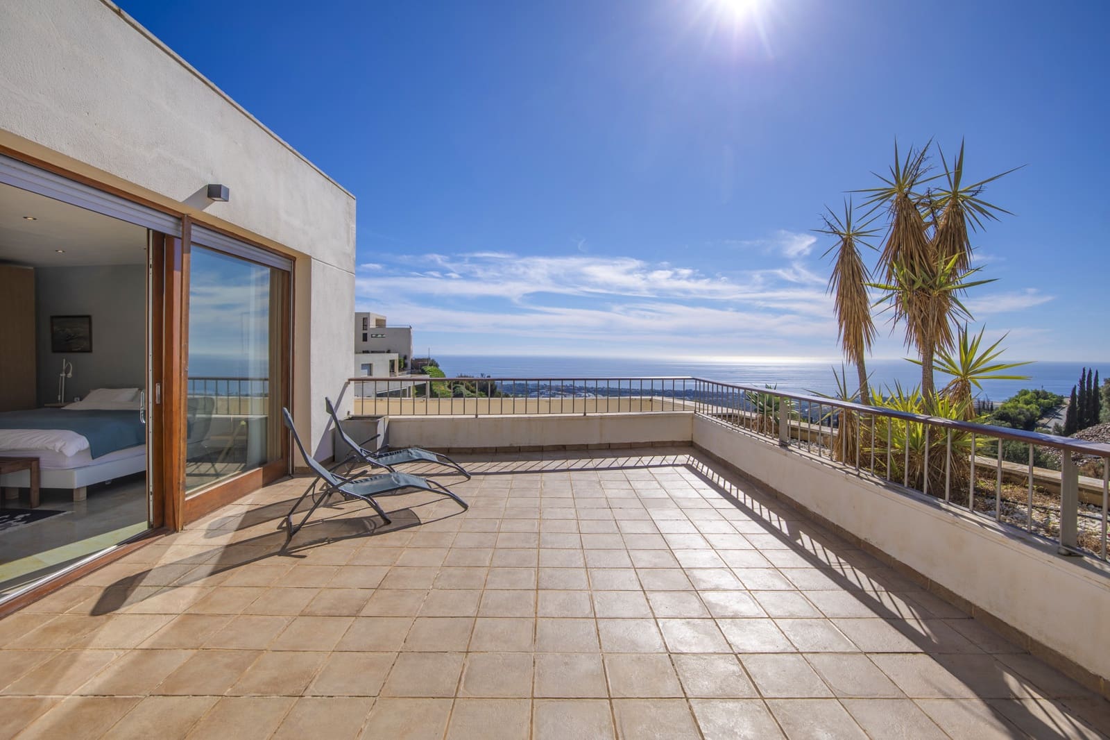 3 sypialnia Penthouse na sprzedaż w Marbella z basenem garażem - 795 000 € (Ref: 9385183)