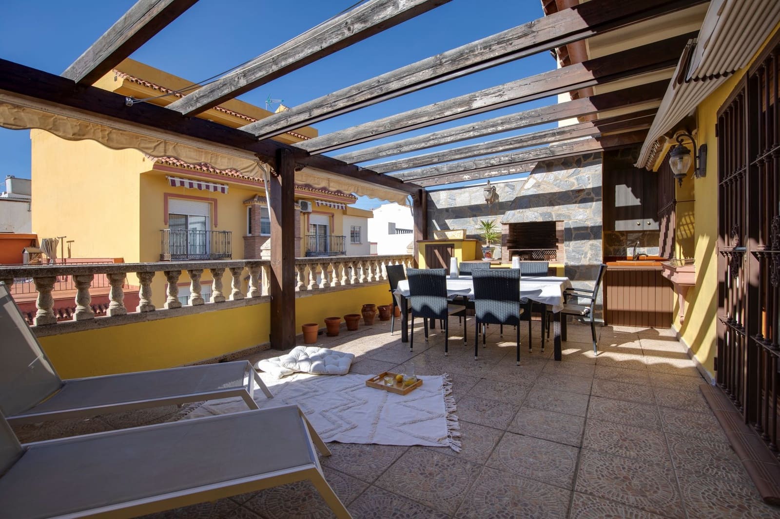 4 bedroom Townhouse for sale in Mijas Costa with garage - € 375,000 (Ref: 9413747)