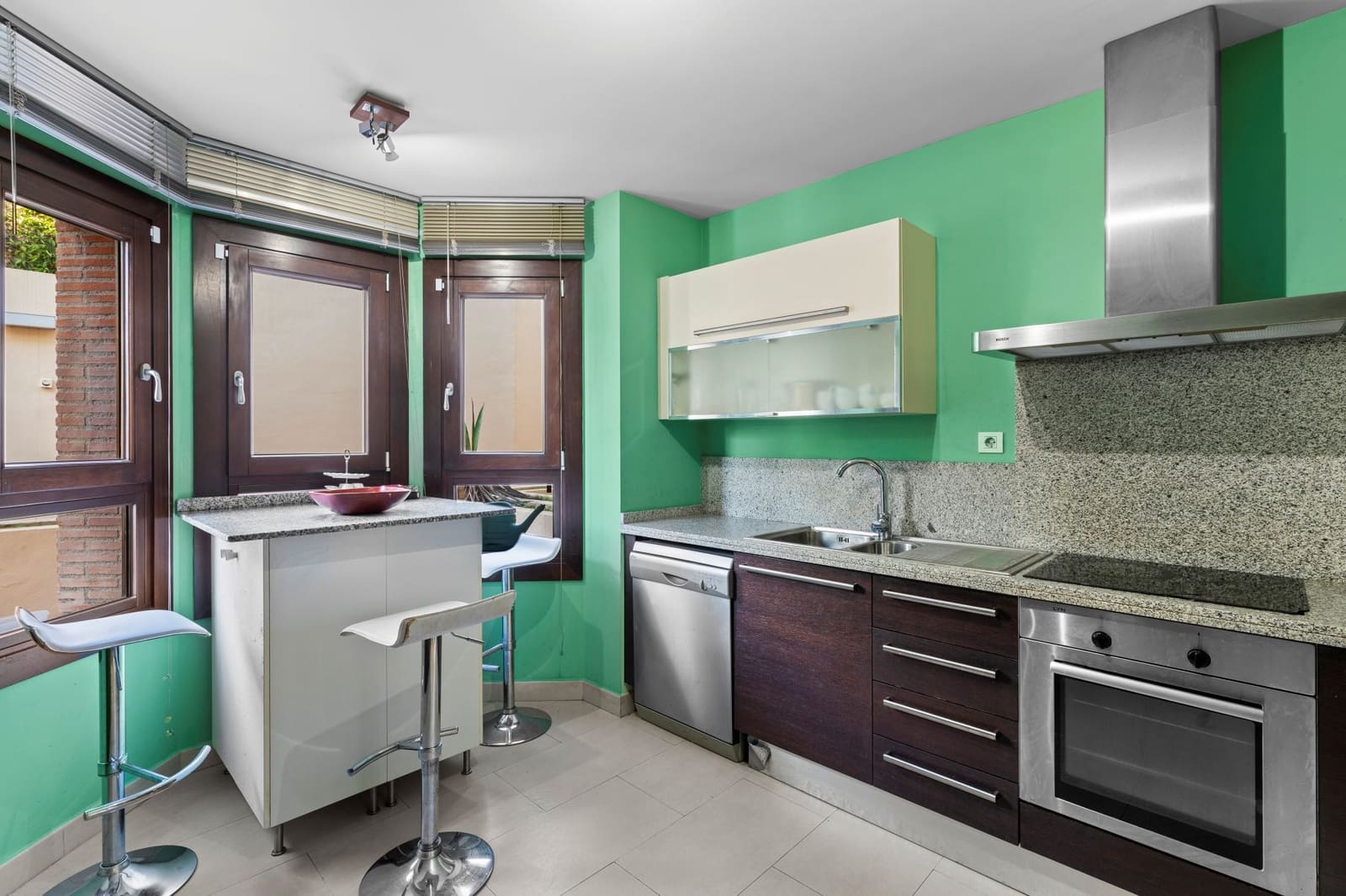 4 soverom Hus til salgs i Benahavis med svømmebasseng garasje - € 425 000 (Ref: 9451982)