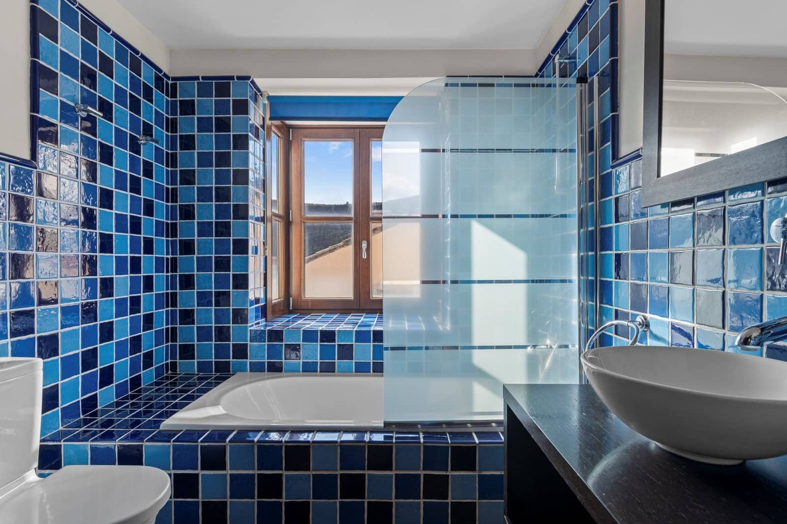 4 soverom Hus til salgs i Benahavis med svømmebasseng garasje - € 425 000 (Ref: 9451982)