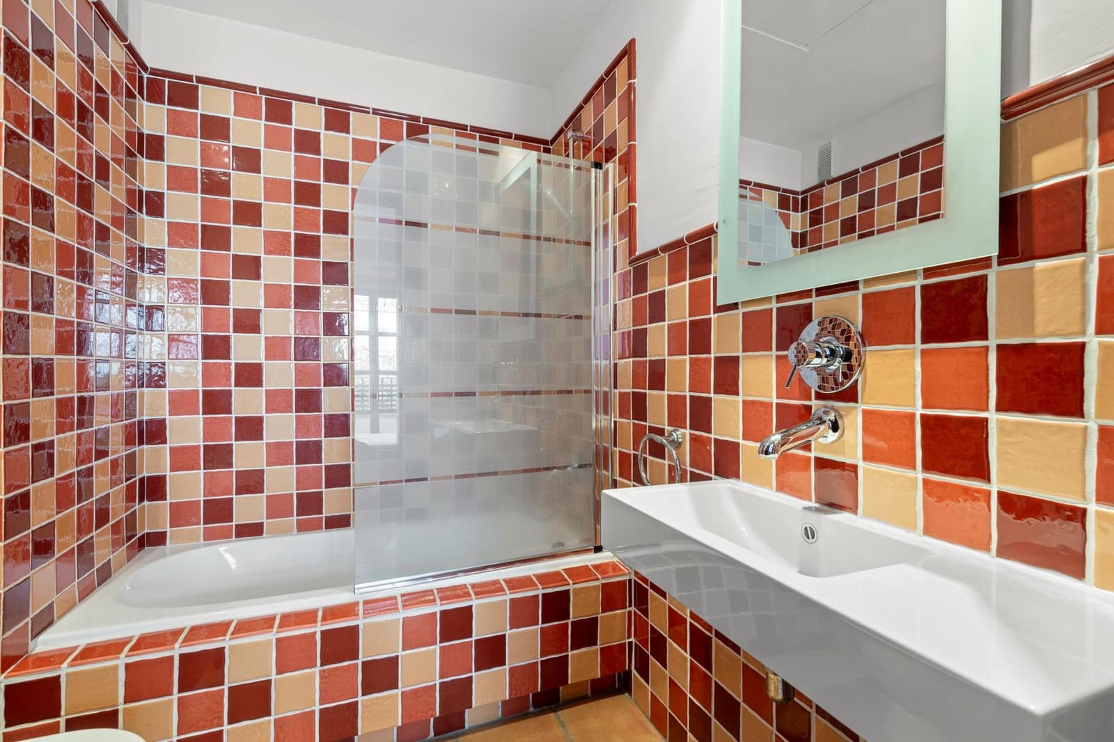 4 soverom Hus til salgs i Benahavis med svømmebasseng garasje - € 425 000 (Ref: 9451982)