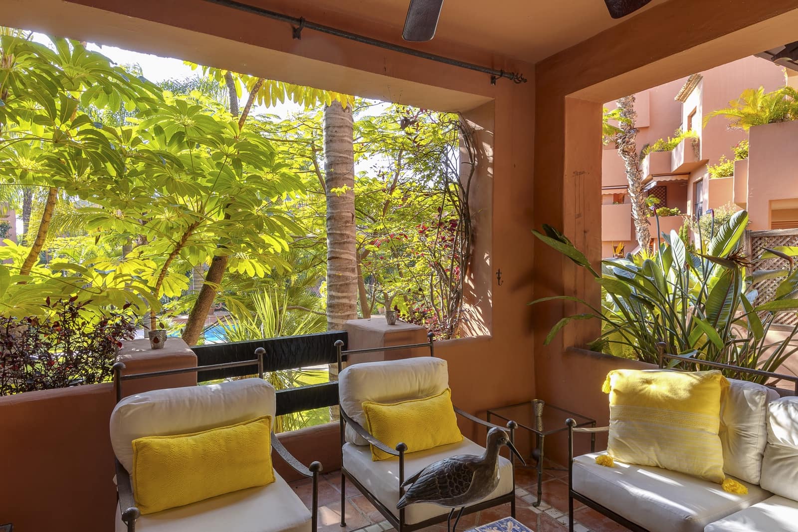 3 Zimmer Apartment zu verkaufen in Marbella mit Pool Garage - 750.000 € (Ref: 9455945)