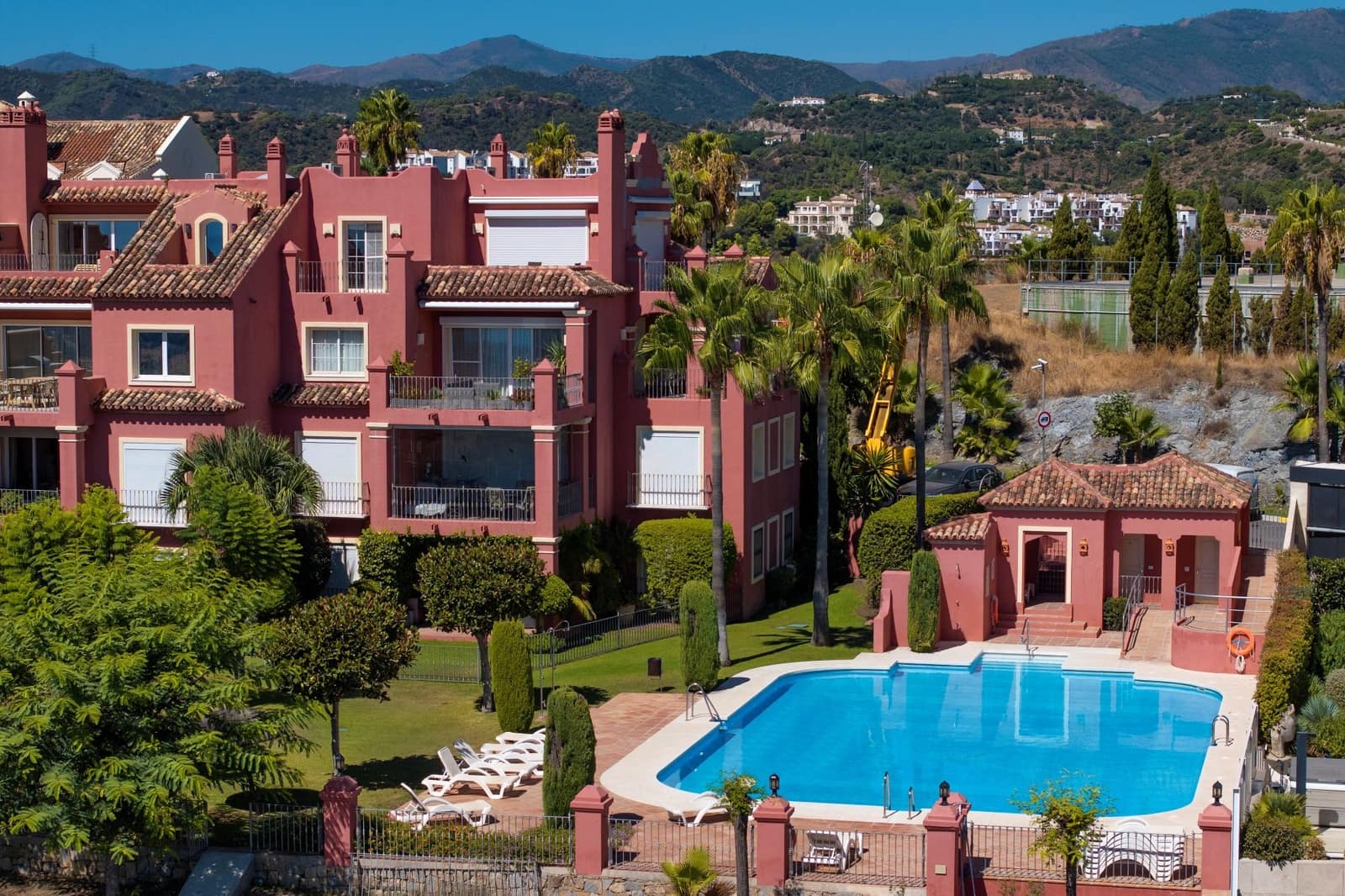 2 bedroom Apartment for sale in Monte Halcones with pool garage - € 595,000 (Ref: 9465569)