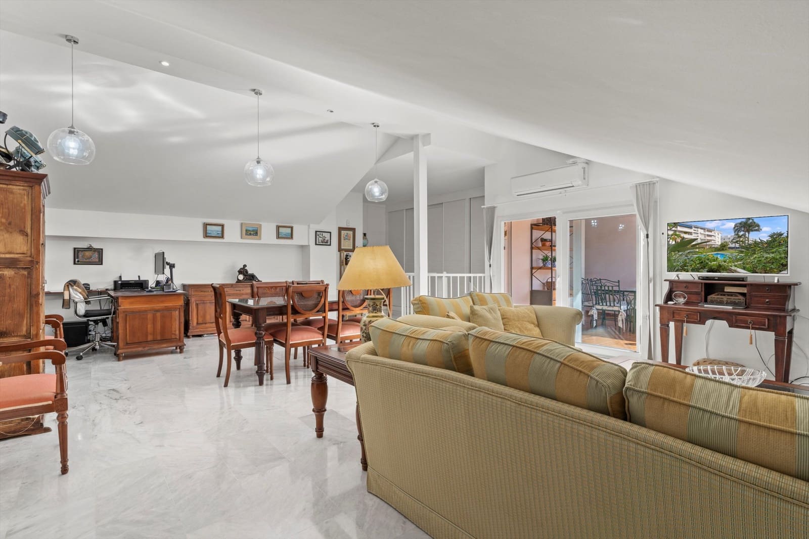 3 bedroom Penthouse for sale in San Pedro de Alcantara with pool garage - € 930,000 (Ref: 9533124)