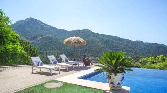 5 camera da letto Villa in vendita in Montemayor - Marbella Club, Benahavís con piscina garage - 2.300.000 € (Rif: 9535480)