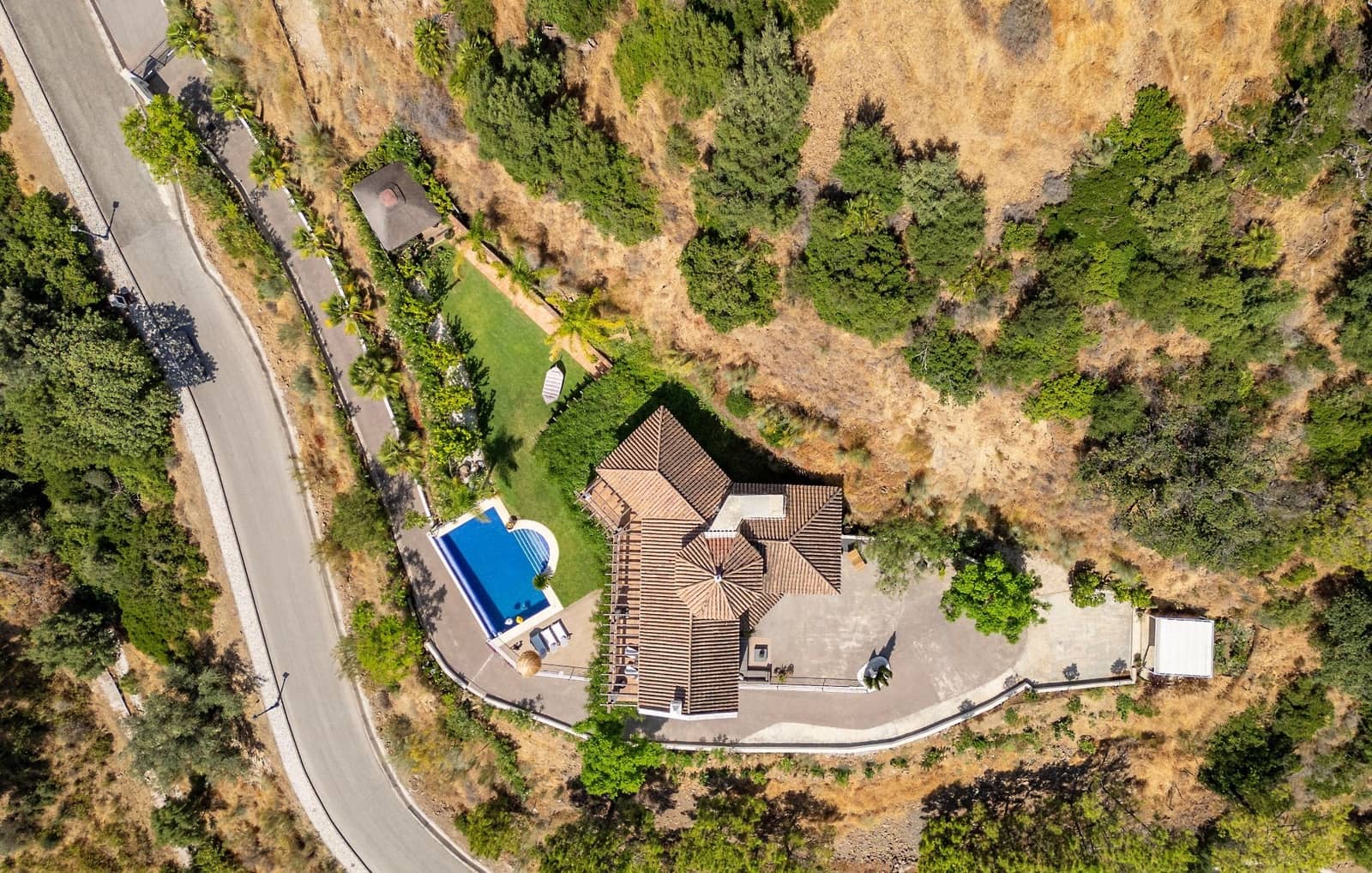 5 camera da letto Villa in vendita in Benahavis con piscina garage - 2.300.000 € (Rif: 9535480)