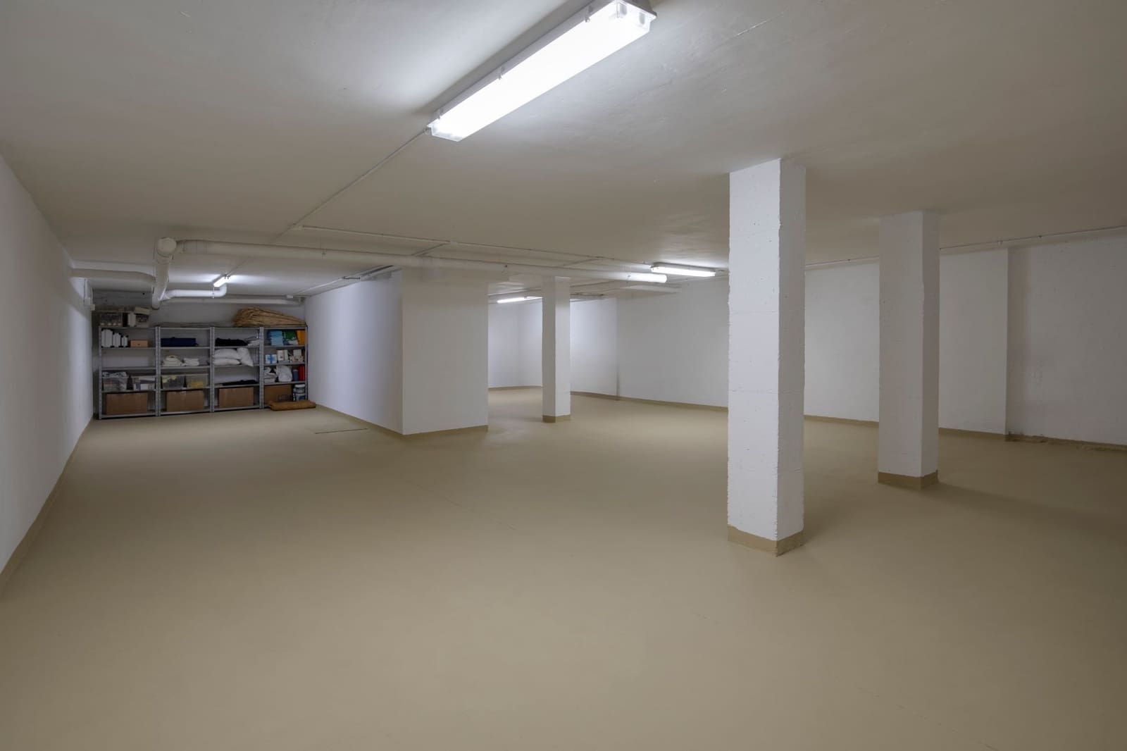 4 quarto Casa em Banda para venda em Benahavis com piscina garagem - 1 050 000 € (Ref: 9568172)