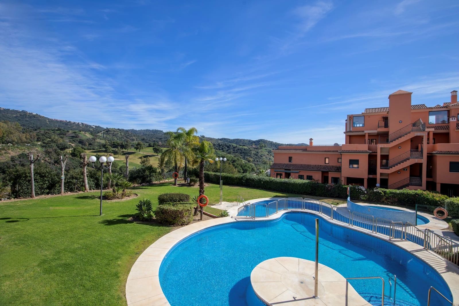 2 bedroom Apartment for sale in Marbella with pool garage - € 395,000 (Ref: 9619035)