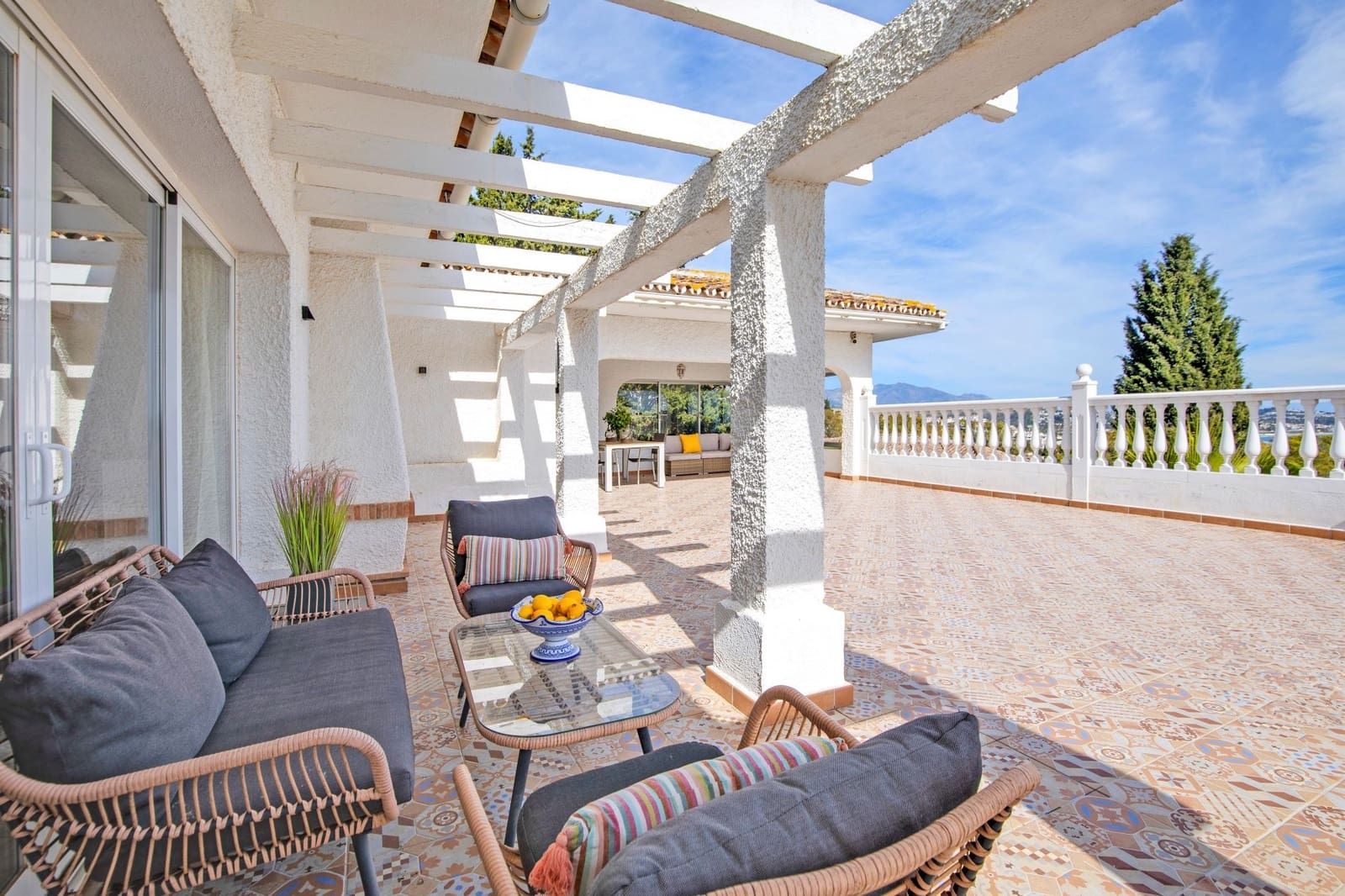 5 Zimmer Villa zu verkaufen in Torrenueva mit Pool Garage - 1.100.000 € (Ref: 9658425)