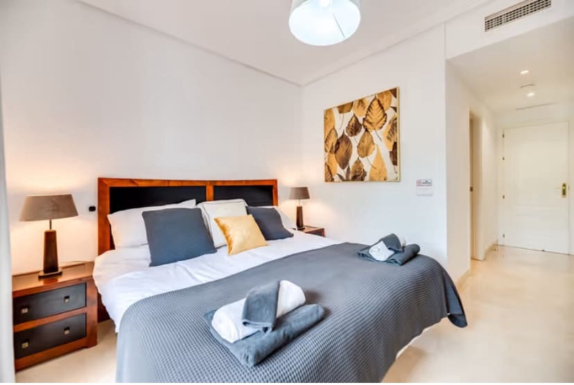 Apartamento de 2 habitaciones en Los Arqueros en venta con piscina garaje - 425.000 € (Ref: 9670130)