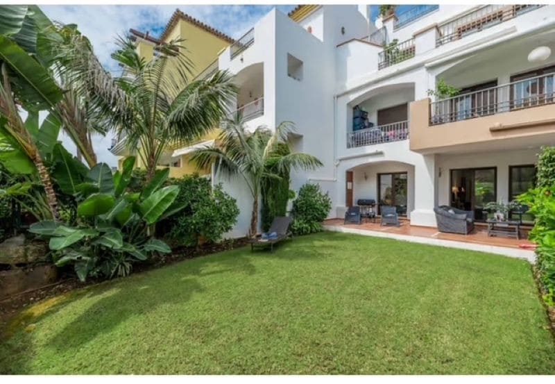 Apartamento de 2 habitaciones en Los Arqueros en venta con piscina garaje - 425.000 € (Ref: 9670130)