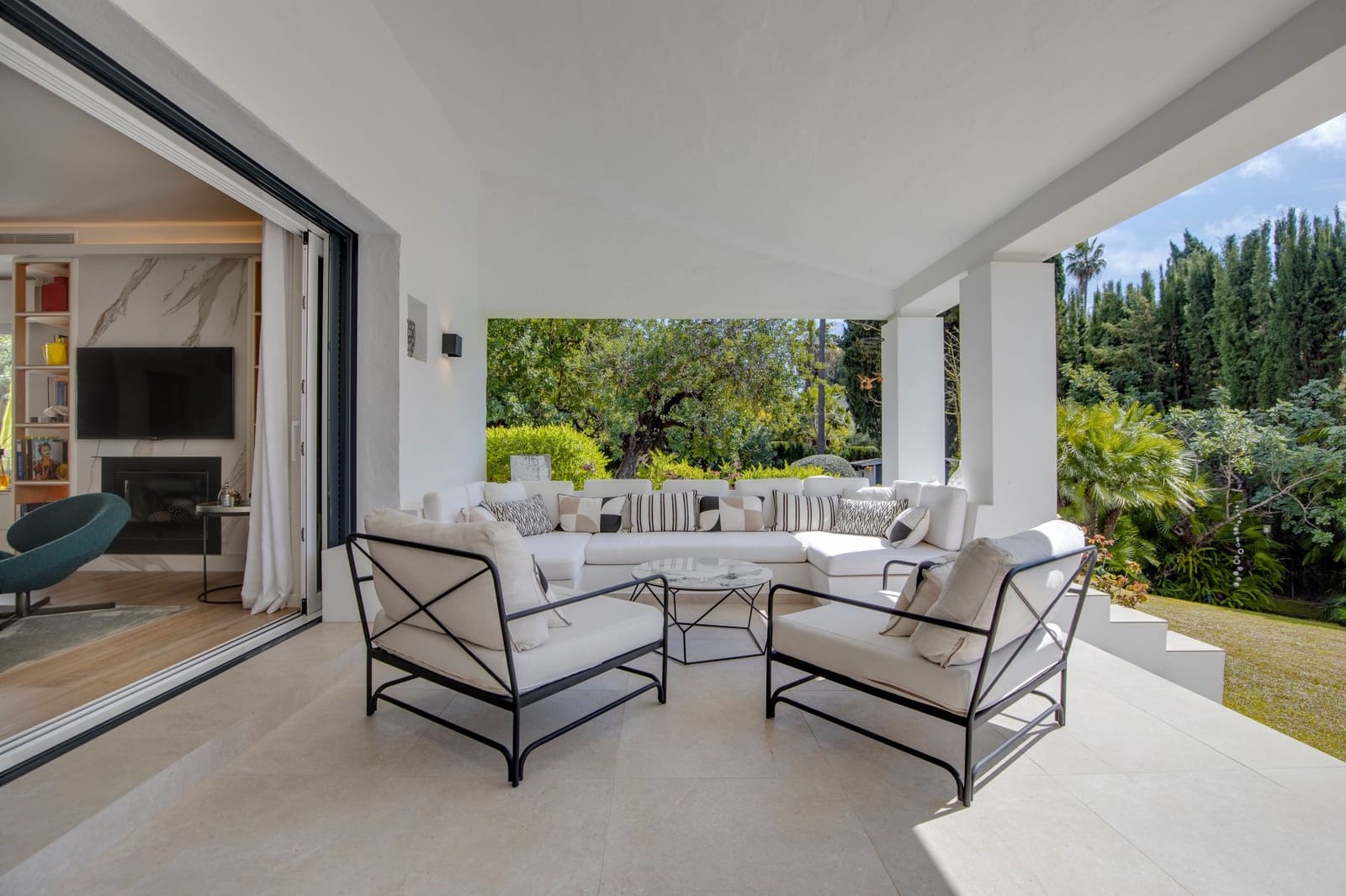 5 makuuhuone Huvila myytävänä paikassa Golden Mile mukana uima-altaan 
autotalli - 4 850 000 € (Ref: 9694872)