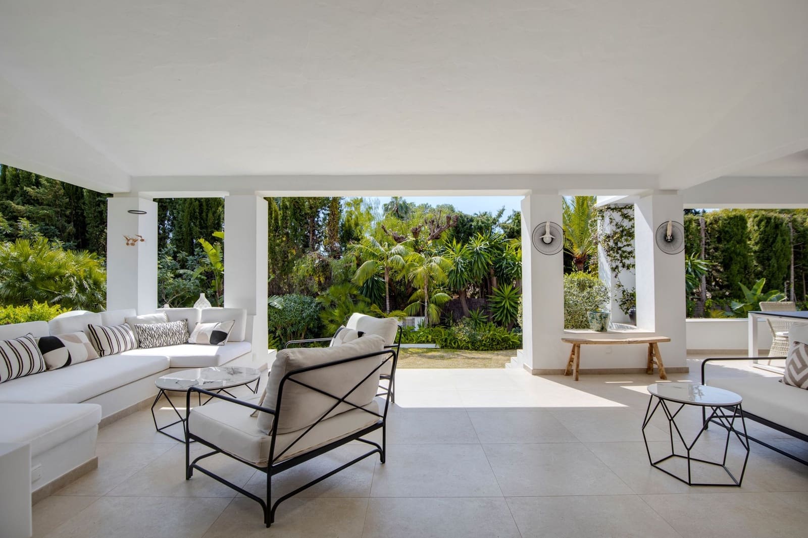 5 makuuhuone Huvila myytävänä paikassa Golden Mile mukana uima-altaan 
autotalli - 4 850 000 € (Ref: 9694872)