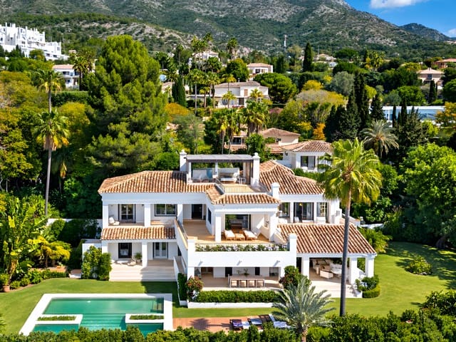 5 makuuhuone Huvila myytävänä paikassa Nagüeles Alto, Marbella mukana uima-altaan 
autotalli - 4 850 000 € (Ref: 9694872)