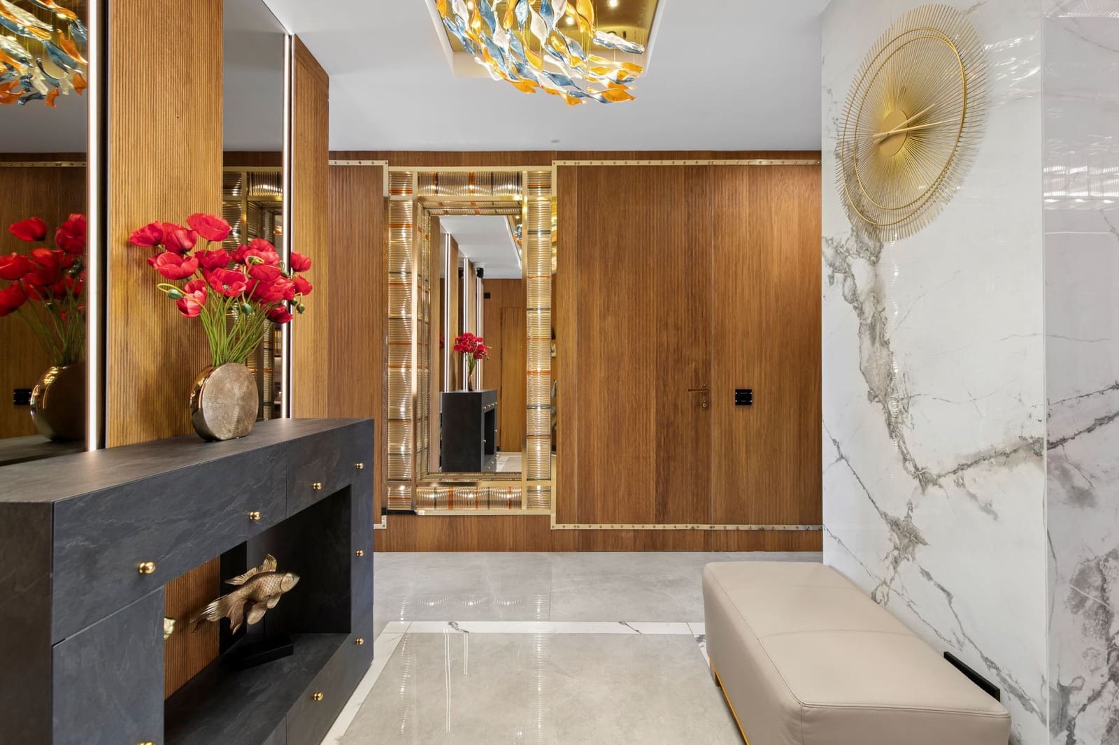 Apartamento de 2 habitaciones en Puerto Banus en venta con piscina garaje - 2.200.000 € (Ref: 9761744)