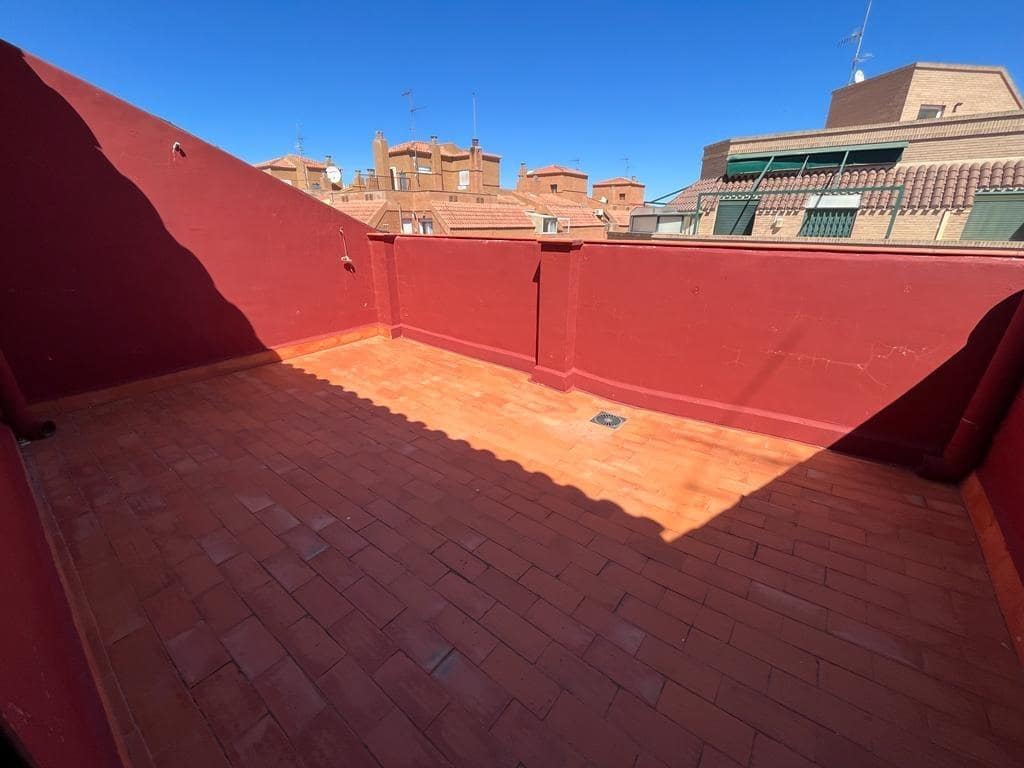 4 soveværelse Lejlighed til salg i Almansa med garage - € 130.000 (Ref: 8886435)