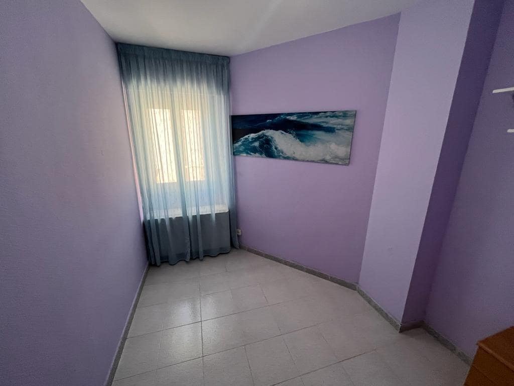 4 soveværelse Lejlighed til salg i Almansa med garage - € 130.000 (Ref: 8886435)