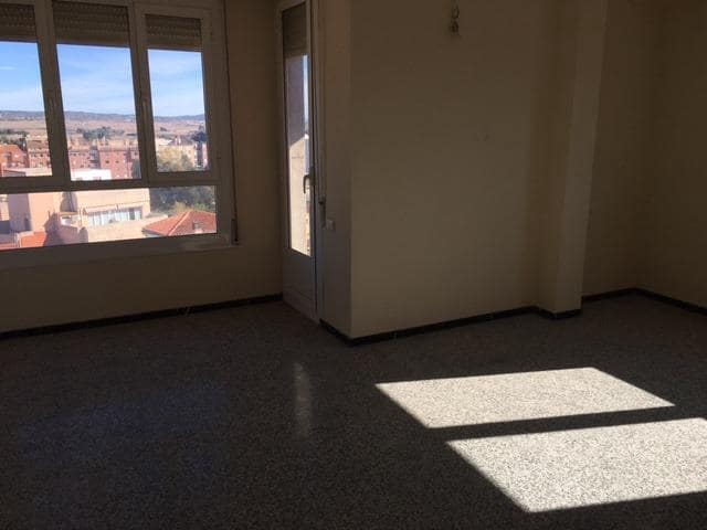 4 soverom Leilighet til salgs i Almansa - € 75 000 (Ref: 8886440)