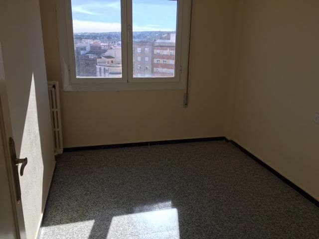 4 soverom Leilighet til salgs i Almansa - € 75 000 (Ref: 8886440)