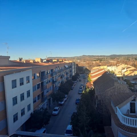 5 chambre Appartement à vendre à Almansa avec garage - 320 000 € (Ref: 8886457)