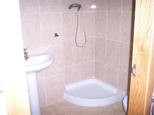 Kommersiell til salgs i Almansa - € 40 000 (Ref: 8886473)