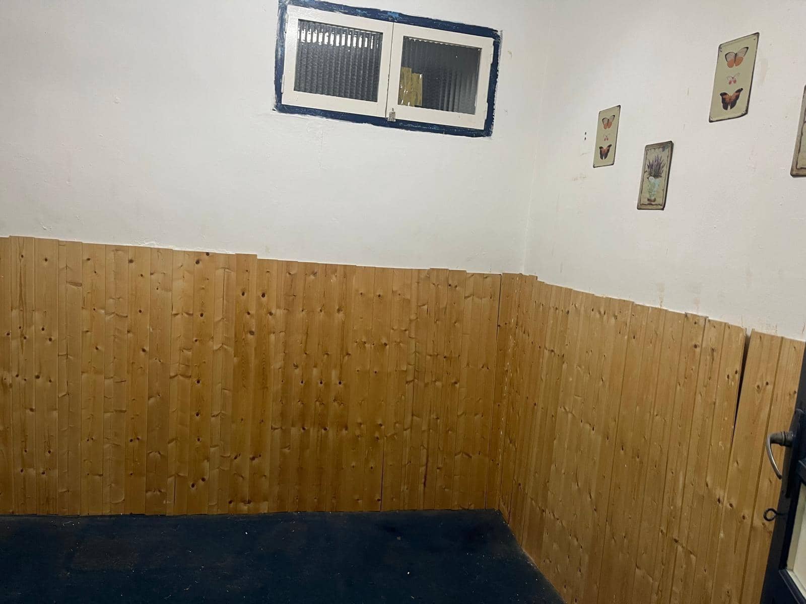 Kaupallinen myytävänä paikassa Almansa - 140 000 € (Ref: 8886490)