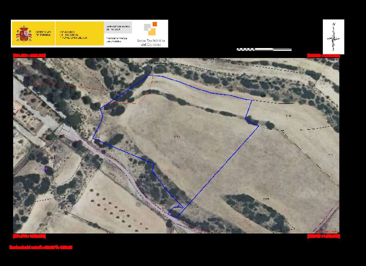 Grunde uden byggetilladelser til salg i Almansa - € 30.000 (Ref: 8886541)