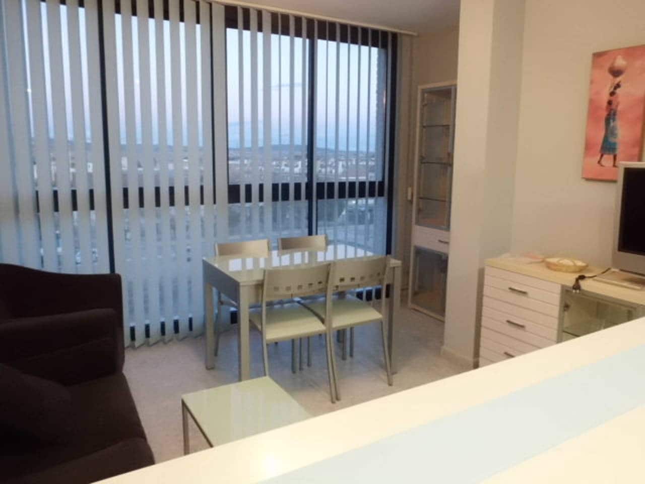 2 soveværelse Lejlighed til leje i Almansa - € 550 (Ref: 8886547)