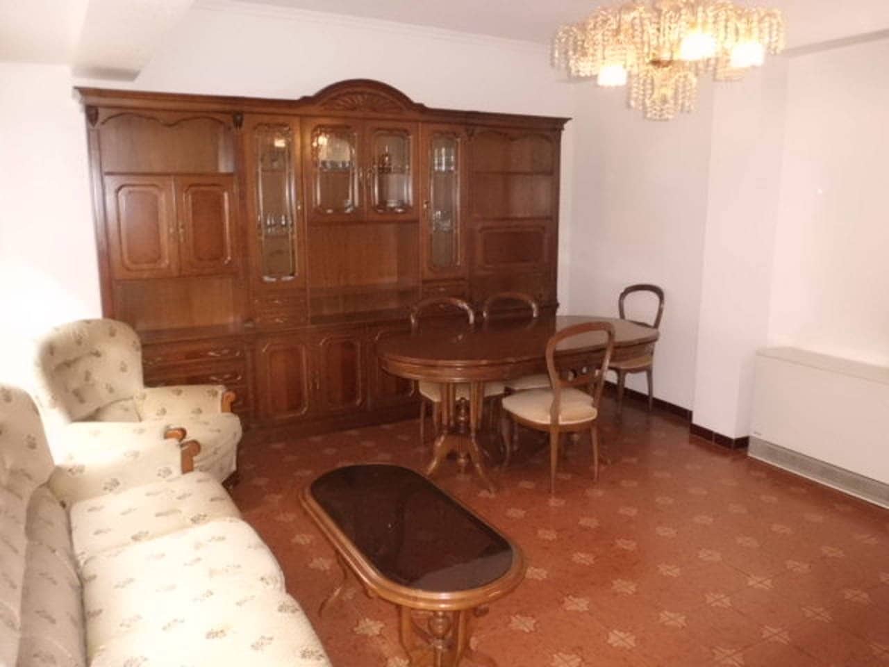 4 makuuhuone Asunto myytävänä paikassa Almansa - 72 000 € (Ref: 8886548)