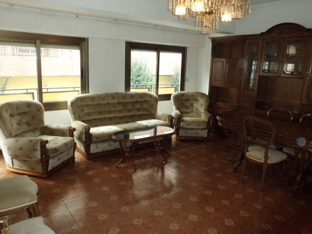 4 makuuhuone Asunto myytävänä paikassa Almansa - 72 000 € (Ref: 8886548)