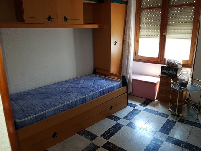 4 sovrum Hus till salu i Almansa - 55 000 € (Ref: 8886556)