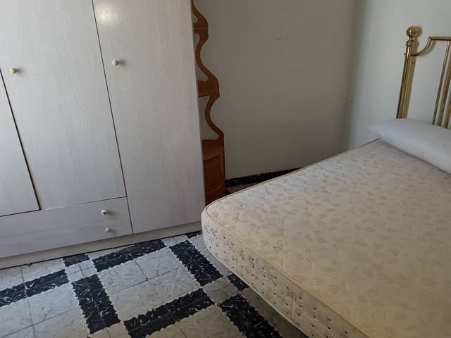 4 sovrum Hus till salu i Almansa - 55 000 € (Ref: 8886556)