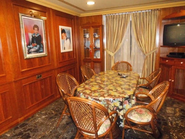 3 makuuhuone Huoneisto myytävänä paikassa Almansa - 220 000 € (Ref: 8886565)