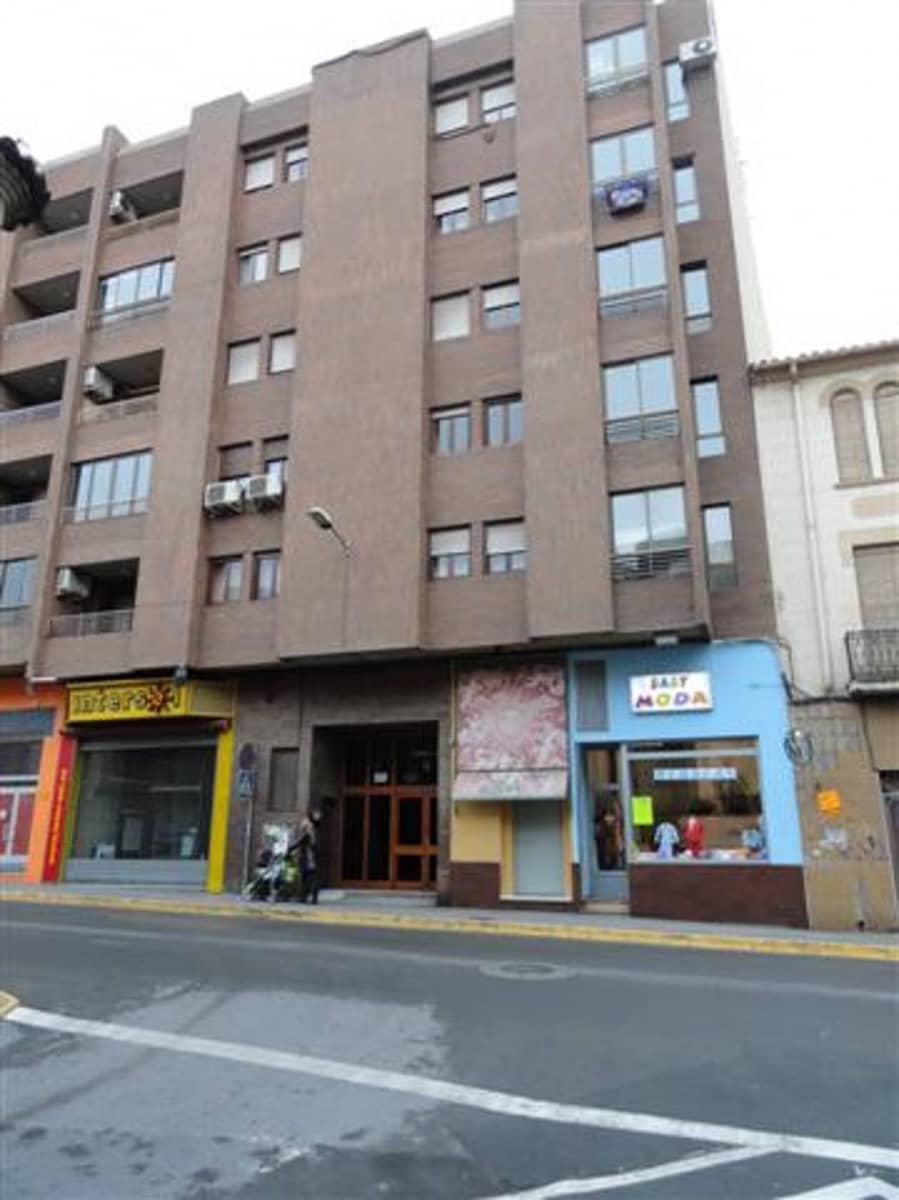 Garage til salg i Almansa - € 10.000 (Ref: 8886566)