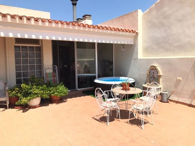 5 makuuhuone Huoneisto myytävänä paikassa Almansa - 345 000 € (Ref: 8886577)